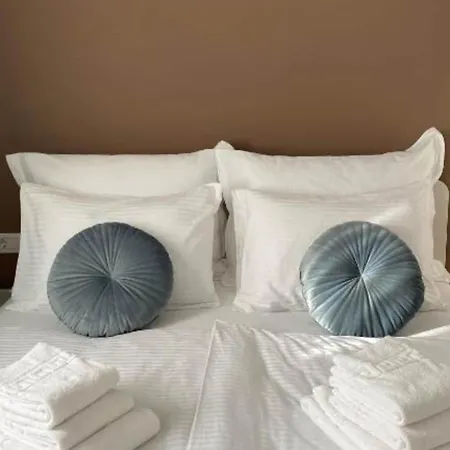 One Bedroom With Balcony And View * 자다르