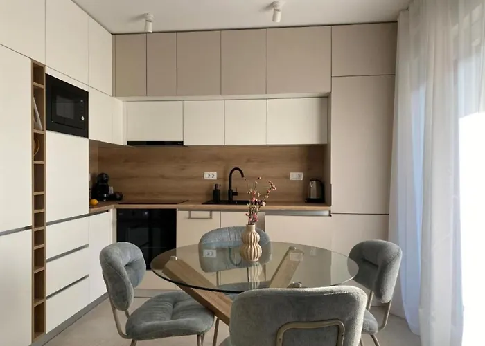 One Bedroom With Balcony And View