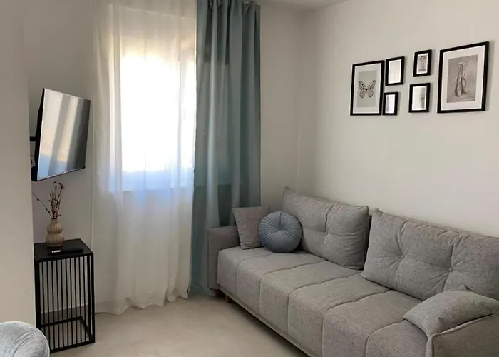 One Bedroom With Balcony And View