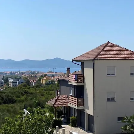 One Bedroom With Balcony And View アパート *