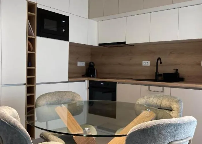 アパート One Bedroom With Balcony And View