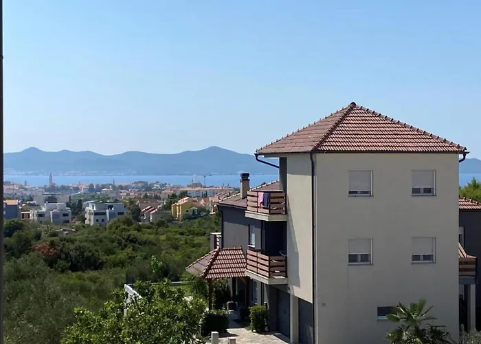 One Bedroom With Balcony And View アパート *